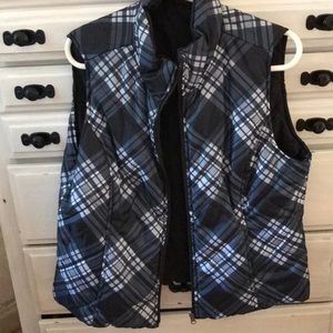 Reversible vest